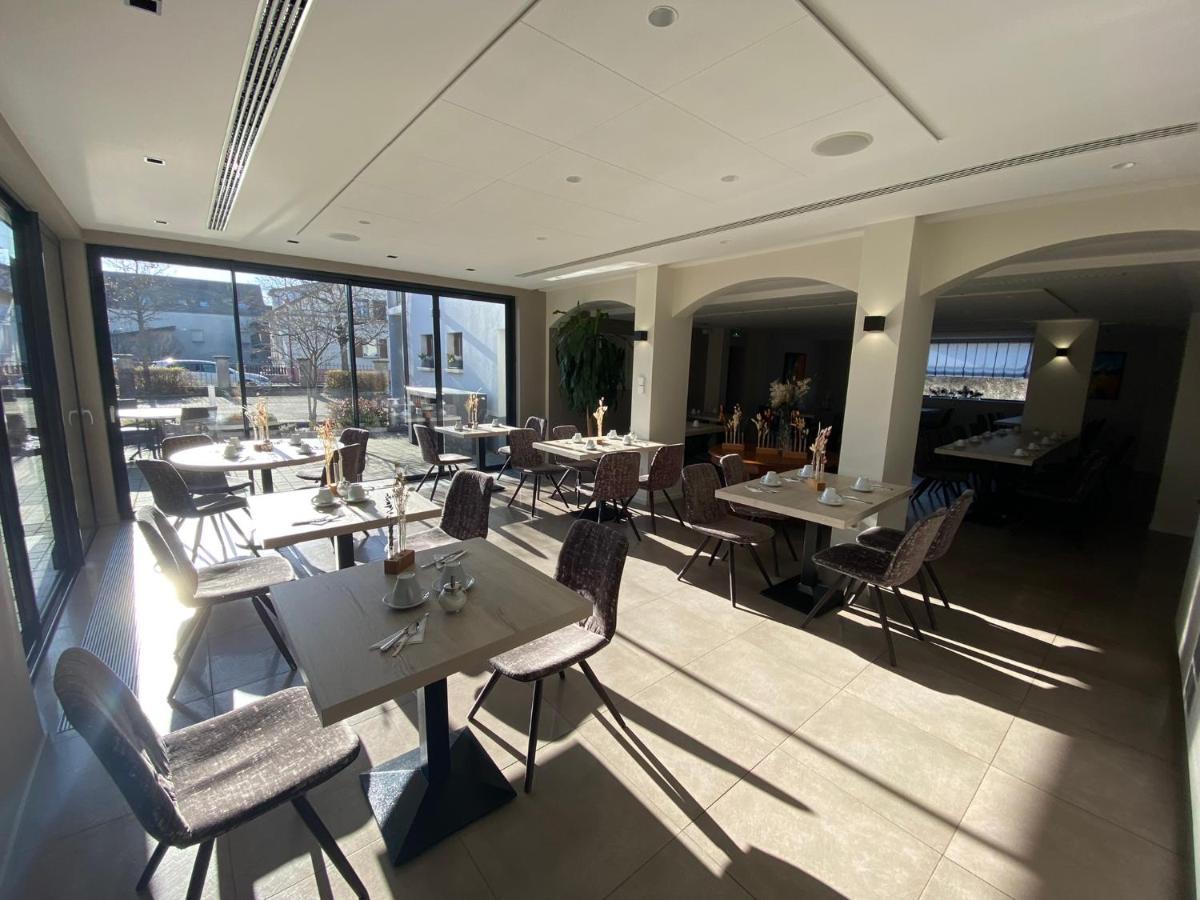 Logis Hotel Restaurant Au Lion Rouge Bartenheim Eksteriør bilde